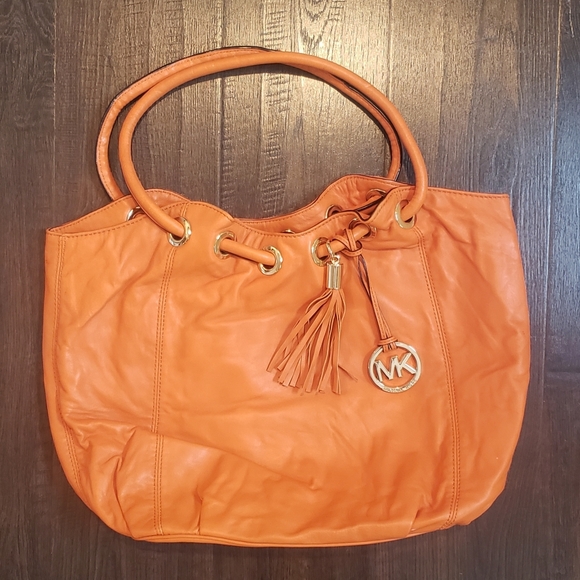 MICHAEL KORS TANGERINE LEATHER HANDBAG - Picture 1 of 7